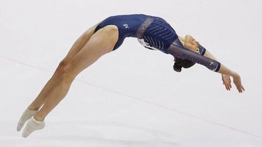 epaselect epa12467029 Naomi Visser of Netherlands performs in the Women's Floor Exercise of the All-Around Qualifications at the FIG Artistic Gymnastics World Championships 2025 in Jakarta, Indonesia, 20 October 2025.  EPA/MAST IRHAM