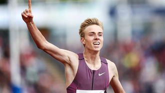 HENGELO - Niels Laros (NED) in actie op de 1000 meter tijdens de FBK Games. ANP VINCENT JANNINK