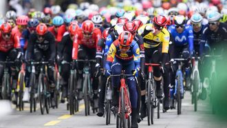 epa11297739 The overall leader Maikel Zijlaard, in yellow, from the Netherlands of Tudor Cycling team in action during the first stage, a 165,7 km race between Chateau-d'Oex and Fribourg at the 77th Tour de Romandie UCI World Tour Cycling race, in Fribourg, Switzerland, 24 April 2024.  EPA/LAURENT GILLIERON