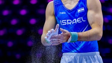 ROTTERDAM - De Israëlische heren turners tijdens de podiumtraining op de wereldkampioenschappen in Ahoy Rotterdam. IRIS VAN DEN BROEK / ANP