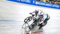 APELDOORN - Jeffrey Hoogland en Harrie Lavreysen in actie in de finale op het onderdeel Sprint op het Nederlands kampioenschap baanwielrennen in Omnisport. ANP RONALD HOOGENDOORN