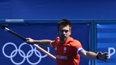 Netherlands' forward #08 Thierry Brinkman celebrates scoring his team's second goal in the men's semi-final field hockey match between Netherlands and Spain during the Paris 2024 Olympic Games at the Yves-du-Manoir Stadium in Colombes on August 6, 2024. 
Arun SANKAR / AFP