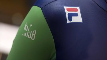 AMSTERDAM - Een schaatspak tijdens de presentatie van de KNSB van de nieuwe Fila-kledinglijn. ANP EVERT ELZINGA