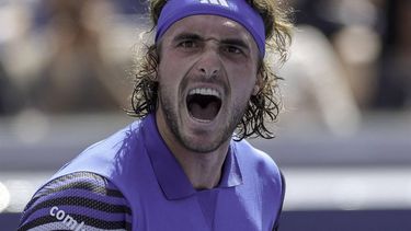 2023-08-30 20:18:52 Greece's Stefanos Tsitsipas reacts as he faces Switzerland’s Dominic Stricker during the US Open tennis tournament men's singles second round match at the USTA Billie Jean King National Tennis Center in New York City, on August 30, 2023. 
KENA BETANCUR / AFP