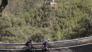 epa10829137 Argentinian rider and mountain leader Eduardo Sepulveda (R) of Lotto Dstny team in action during the 5th stage of the Vuelta a Espana, a 185.7km cycling race from Morella to Burriana, Spain, 30 August 2023.  EPA/Manuel Bruque