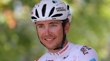 AG2R Citroen Team's French rider Benoit Cosnefroy awaits the start of the 13th stage of the 110th edition of the Tour de France cycling race, 138 km between Chatillon-sur-Chalaronne in central-eastern France and Grand Colombier, in the Jura mountains in Eastern France, on July 14, 2023. 
Thomas SAMSON / AFP
