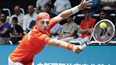 epa11596741 Tallon Griekspoor of the Netherlands in action against Zizou Bergs of Belgium during the Davis Cup finals group A match between the Netherlands and Belgium at Unipol Arena in Casalecchio, Bologna, Italy, 10 September 2024.  EPA/ELISABETTA BARACCHI