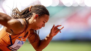 2023-08-23 11:45:06 BOEDAPEST - Tasa Jiya in actie op de 200 meter tijdens de vijfde dag van de wereldkampioenschappen atletiek. ANP ROBIN VAN LONKHUIJSEN