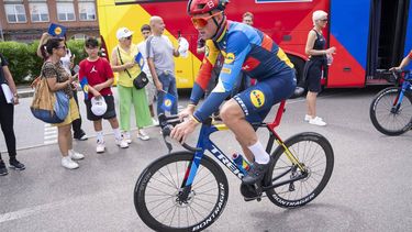 epa11441517 Danish rider Mads Pedersen of Lidl-Trek sets off for a training session before the start of the 2024 Tour de France cycling race, in Florence, Italy, 27 June 2024. The 111th edition of the Tour de France will start in Florence, Italy on 29 June and will finish in Nice, France on 21 July 2024.  EPA/Bo Amstrup DENMARK OUT