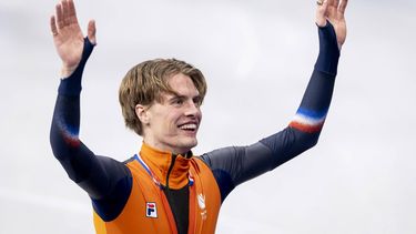 MILAAN - Jens van 't Wout tijdens de finale 5000 meter relay bij het shorttrack schaatsen in de Milano Ice Skating Arena op de Olympische Winterspelen van Milaan. SEM VAN DER WAL / ANP