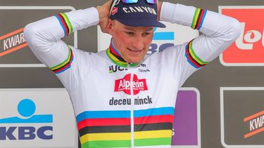 epa11241331 Second placed Dutch cyclist Mathieu van der Poel of team Alpecin–Deceuninck smiles on the podium after the Gent-Wevelgem cycling classic over 253.1km from Ypres to Wevelgem, Belgium, 24 March 2024.  EPA/OLIVIER MATTHYS
