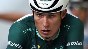 2023-07-19 17:58:45 Alpecin-Deceuninck's Belgian rider Jasper Philipsen wearing the best sprinter's green jersey cycles to the finish line of the 17th stage of the 110th edition of the Tour de France cycling race, 166 km between Saint-Gervais Mont-Blanc and Courchevel, in the French Alps, on July 19, 2023. 
Anne-Christine POUJOULAT / AFP
