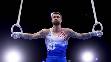 ROTTERDAM - Casimir Schmidt tijdens de kwalificaties op de wereldkampioenschappen turnen in Rotterdam Ahoy. IRIS VAN DEN BROEK / ANP
