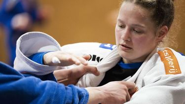ARNHEM - Judoka Joanne van Lieshout tijdens een training op Papendal. De Nederlandse judokaselectie traint in aanloop naar het EK Judo in Tbilisi. FREEK VAN DEN BERGH / ANP