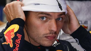 2023-08-25 15:54:26 Red Bull Racing's Dutch driver Max Verstappen takes off his equipment after the second practice session at The Circuit Zandvoort, ahead of the Dutch Formula One Grand Prix, in Zandvoort on August 25, 2023. 
SIMON WOHLFAHRT / AFP