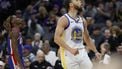 epa11914477 Golden State Warriors guard Stephen Curry (R) reacts after scoring a three point basket as Sacramento Kings guard Keon Ellis (L) looks on during the second half of the NBA game between the Golden State Warriors and the Sacramento Kings in Sacramento, California, USA, 21 February 2025.  EPA/JOHN G. MABANGLO  SHUTTERSTOCK OUT