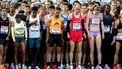 AMSTERDAM - Deelnemers bij de start van de 50e editie van de marathon van Amsterdam. ANP KOEN VAN WEEL