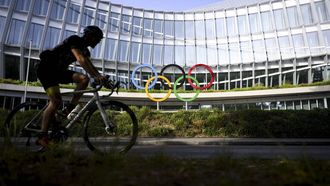 2023-06-20 10:47:40 epa10701175 The Olympic Rings are pictured in front of The Olympic House, headquarters of the International Olympic Committee (IOC), at the opening of the executive board meeting of the International Olympic Committee, at the Olympic House, in Lausanne, Switzerland, 20 June 2023.  EPA/LAURENT GILLIERON